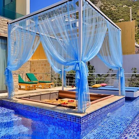 Willa Londra - Hill Kalkan